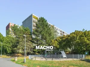 Prodej bytu 3+1, Praha - Modřany, Pirinská, 77 m2