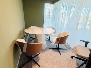 Pronájem kanceláře, Praha - Holešovice, Pod dráhou, 673 m2