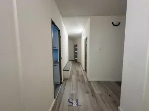 Pronájem bytu 3+1, Chomutov, Bezručova, 83 m2