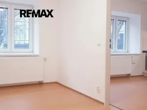 Pronájem bytu 2+kk, Praha - Břevnov, 40 m2