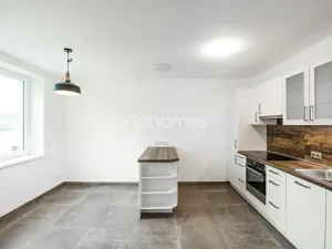 Pronájem rodinného domu, Praha - Břevnov, Rozdělovská, 143 m2