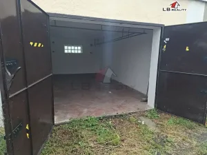 Pronájem garáže, Kolín, Třídvorská, 21 m2