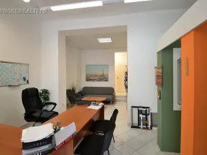 Pronájem kanceláře, Beroun, Nám. M.Poštové, 49 m2