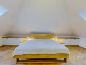 Prodej rodinného domu, Třebotov, V Zálesí, 300 m2