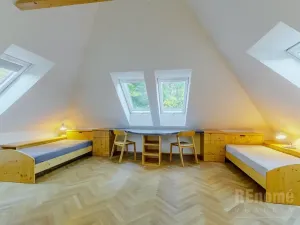 Prodej rodinného domu, Třebotov, V Zálesí, 300 m2