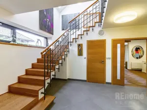 Prodej rodinného domu, Třebotov, V Zálesí, 300 m2