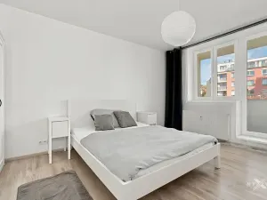 Pronájem bytu 2+1, Praha - Vršovice, Petrohradská, 59 m2