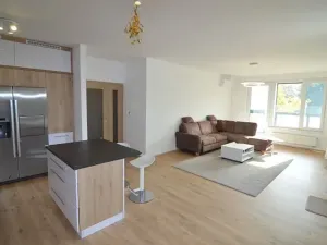 Pronájem bytu 3+kk, Praha - Střížkov, Makedonská, 90 m2