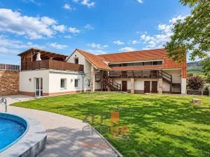 Prodej ubytování, Bavory, 289 m2