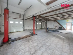 Prodej obchodního prostoru, Církvice, 340 m2