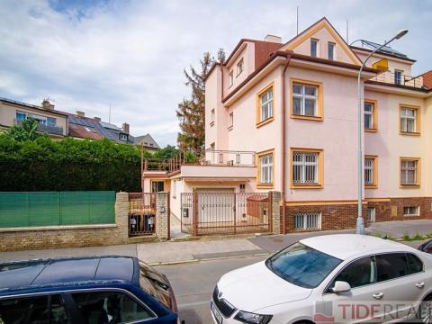 Prodej vícegeneračního domu, Praha - Smíchov, Přímá, 320 m2