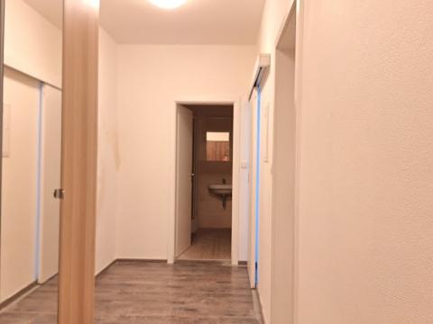 Pronájem bytu 2+kk, Praha - Holešovice, Na Maninách, 53 m2