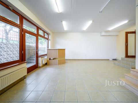 Prodej obchodního prostoru, Třeboň, Svobody, 63 m2