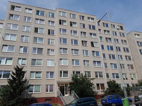 Pronájem bytu 2+kk, Praha - Hloubětín, Kardašovská, 43 m2