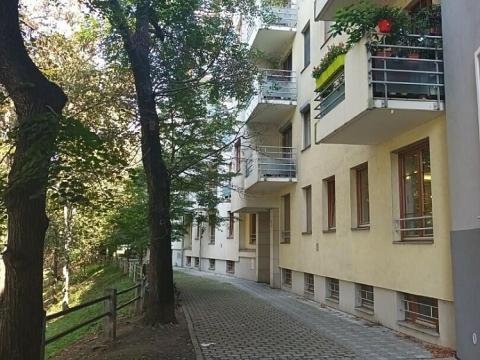 Pronájem bytu 2+kk, Praha - Michle, Adamovská, 42 m2