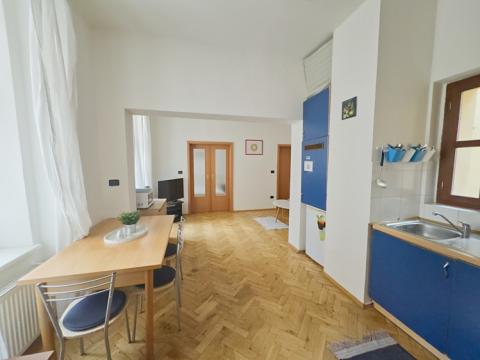 Pronájem bytu 2+kk, Praha - Nové Město, Ječná, 50 m2