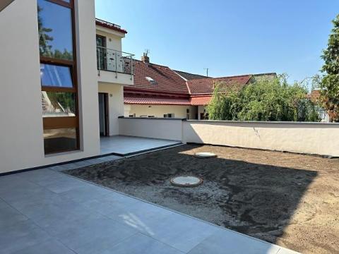 Pronájem bytu 2+kk, Praha - Prosek, Prosecká, 80 m2