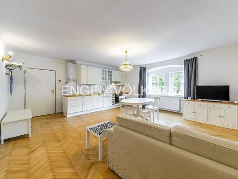 Pronájem bytu 2+kk, Praha - Malá Strana, Újezd, 47 m2