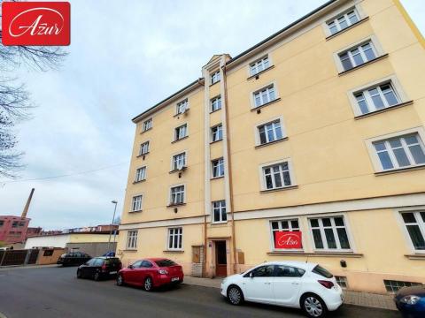 Pronájem bytu 2+1, Teplice, Československých legií, 80 m2