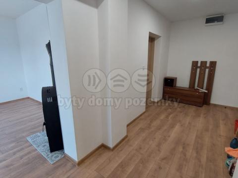 Pronájem bytu 2+1, Krnov - Pod Bezručovým vrchem, Albrechtická, 50 m2