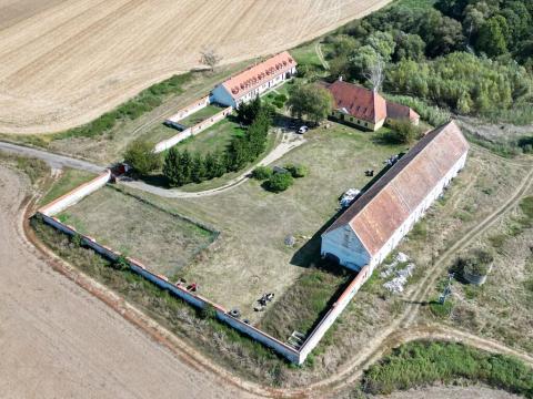 Dražba chalupy, Střelice, 5477 m2