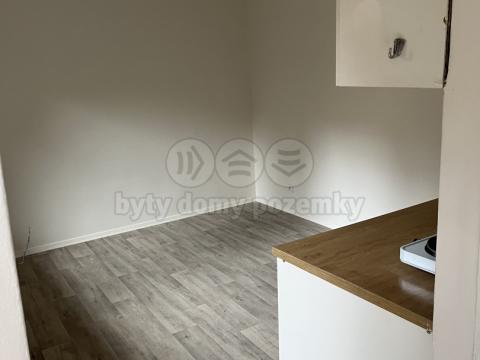 Pronájem bytu 1+kk, Jihlava, Brněnská, 20 m2