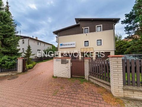 Pronájem kanceláře, Praha - Březiněves, Na hlavní, 821 m2