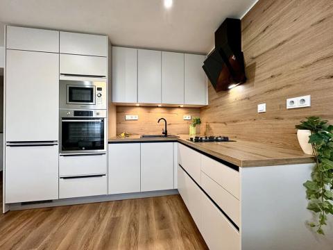 Pronájem bytu 2+kk, Brno, Zahradníkova, 47 m2