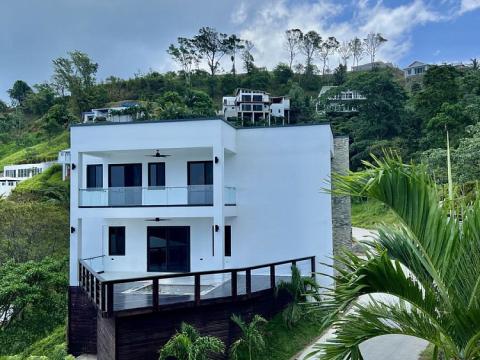 Prodej rodinného domu, French Harbour, Roatán, Honduras, 279 m2