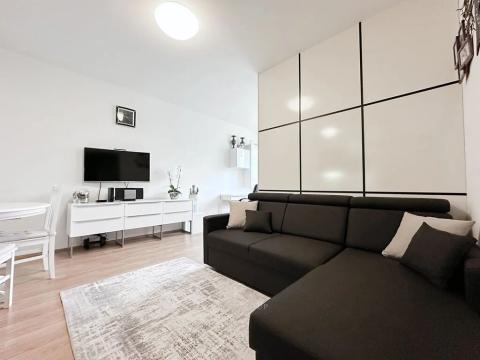 Prodej bytu 2+kk, Praha - Horní Měcholupy, Modenská, 58 m2