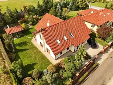 Prodej rodinného domu, Kamenice, Na Stráni, 380 m2