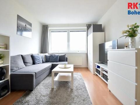 Prodej bytu 2+kk, Milovice, Slepá, 41 m2