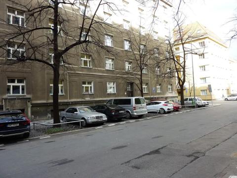 Pronájem bytu 2+kk, Praha - Žižkov, Lucemburská, 47 m2