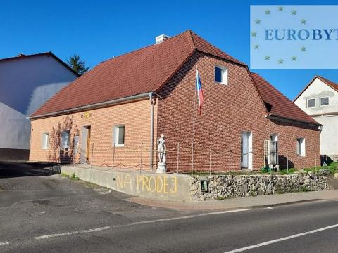 Prodej vícegeneračního domu, Modlany, 460 m2