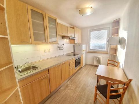 Pronájem bytu 1+1, Praha - Hloubětín, Šestajovická, 30 m2