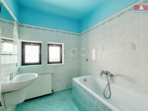Prodej bytu 3+1, Mariánské Lázně - Hamrníky, třída Vítězství, 70 m2