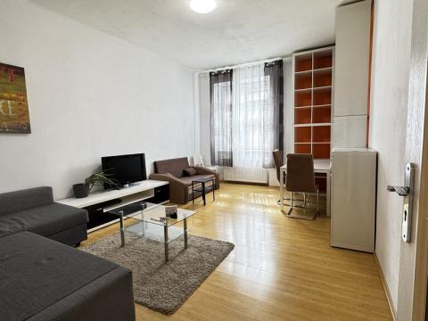 Pronájem bytu 2+kk, Praha - Nusle, Čestmírova, 50 m2