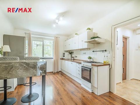 Prodej bytu 2+1, Kladno, Helsinská, 49 m2