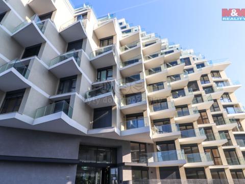 Pronájem bytu 2+kk, Praha, Ramonova, 66 m2