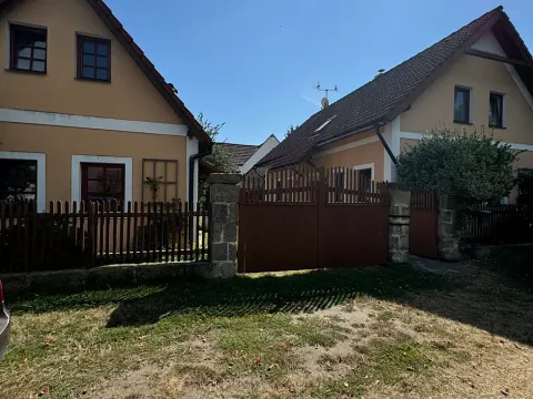 Prodej pozemku pro bydlení, Bělá pod Bezdězem, 910 m2