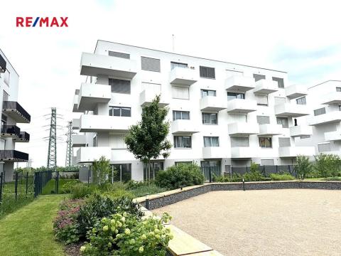 Pronájem bytu 2+kk, Kladno, Bohumila Landy, 54 m2