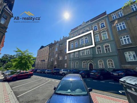Pronájem bytu 3+1, Teplice, Ruská, 105 m2