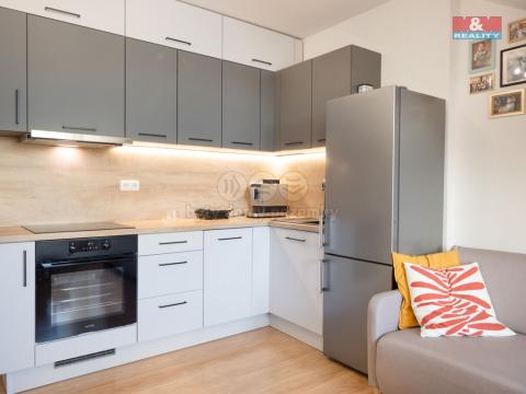 Prodej bytu 2+kk, Praha - Holešovice, V závětří, 56 m2