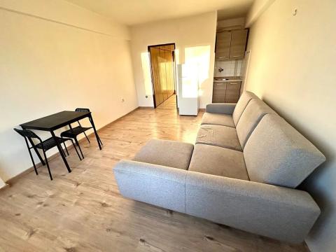 Pronájem bytu 1+kk, Praha - Radotín, Vrážská, 28 m2