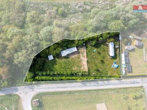 Prodej pozemku pro bydlení, Kvášňovice, 1840 m2