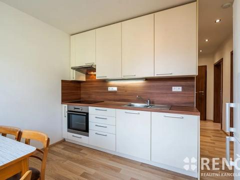 Pronájem bytu 2+1, Brno, Kubánská, 56 m2
