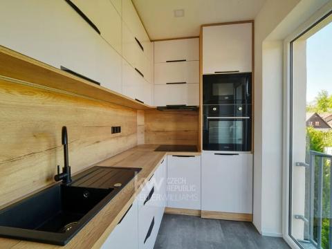 Prodej bytu 2+kk, Aš, Březová, 47 m2