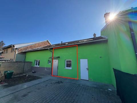 Pronájem bytu 1+kk, Nezamyslice, Vyškovská, 20 m2