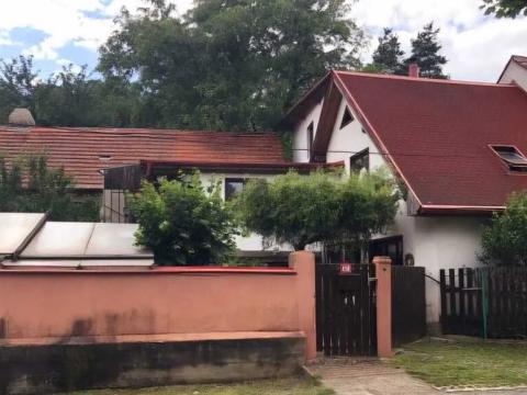 Dražba rodinného domu, Český Brod, Zahrady, 180 m2