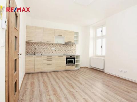 Pronájem bytu 2+1, Kutná Hora, Jiřího z Poděbrad, 59 m2